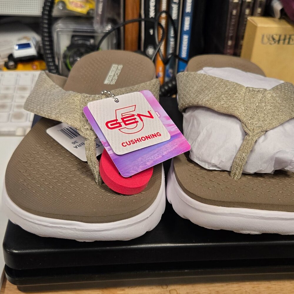 SKECHERS ON THE GO TAUPE  GOGA MAT SLIPPERS